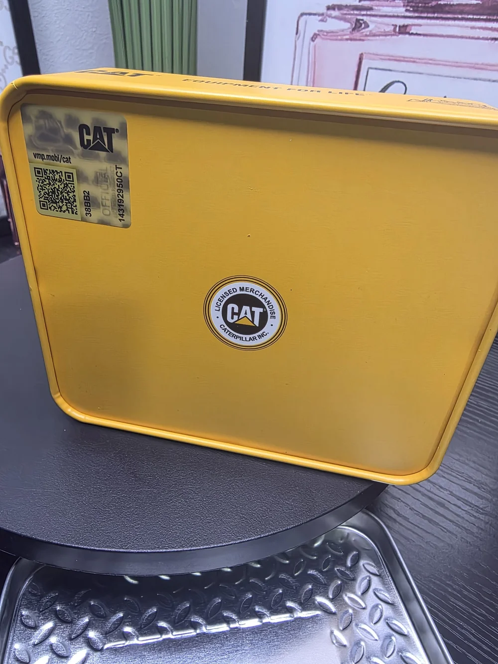 CAT Men's Leather Wallet.